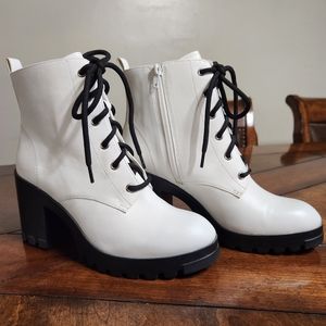 BP Boots Size 8 White
